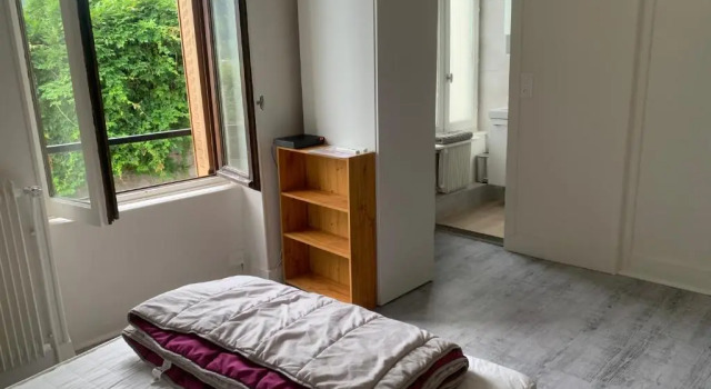 Appartement 4 personnes, 1 chambre, terrasse, Wifi, proche du centre, Prenota Appartamento Hotel a Alvernia con parcheggio, Parcheggio
