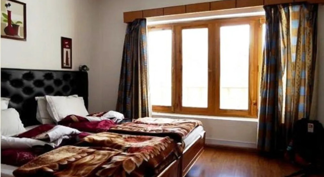 Hotel Holiday Ladakh, Забронировать Отель Отели Джамму и Кашмира с завтраком, Завтраки