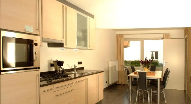 Коттедж с 3 комнатами Holiday Home De Colve