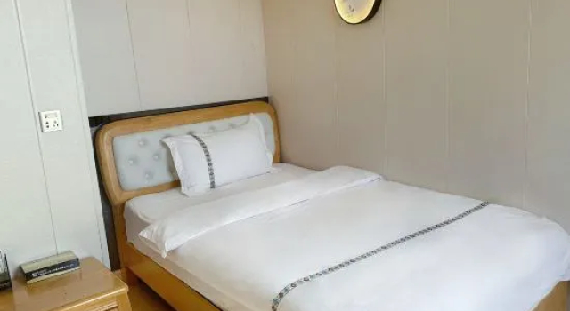 Семейный люкс с 3 комнатами Taishan Chuandao Shanglv Hotel (Shadi Branch)