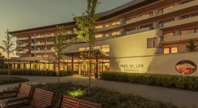 Spa Resort Tree of Life, Rezerwuj Ośrodek wypoczynkowy Hotele w Kraj hradecki ze śniadaniem, Śniadanie