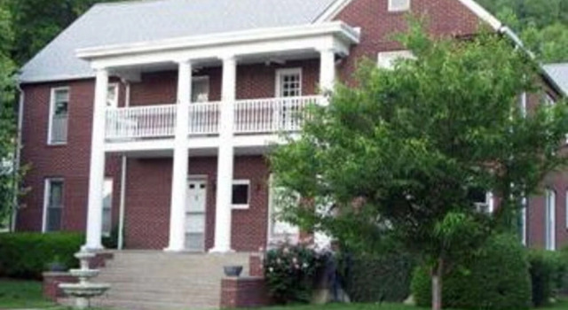 Kuttawa Harbor House, Prenota Hotel Kuttawa Kentucky