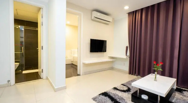 Одноместный номер Standard с балконом Becamex Hotel Thu Dau Mot