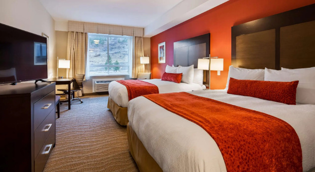 Четырёхместный номер Standard Best Western Plus Merritt Hotel