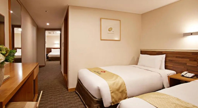 Номер Семейный Hotel Skypark Myeongdong 1