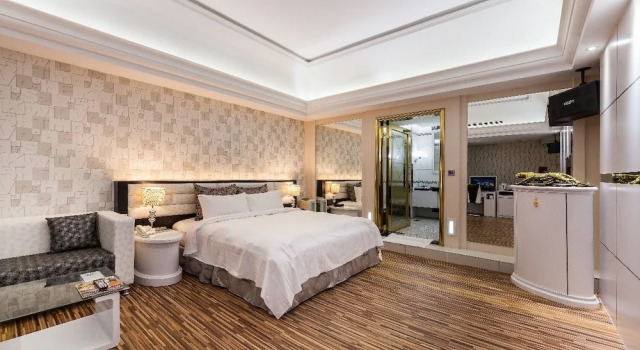 Люкс Luxury Soho Motel