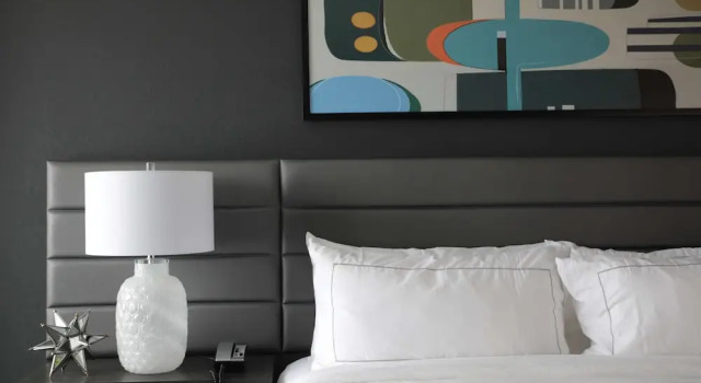 Двухместный люкс c 1 комнатой The Rewind West Des Moines, Tapestry Collection By Hilton
