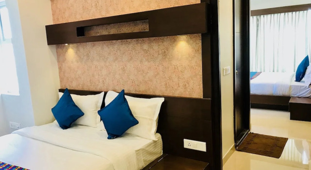 Четырёхместный семейный люкс REGALIA INN &SUITES