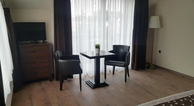 Emma Apartments