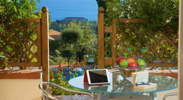 Апартаменты Standard Felix Residence