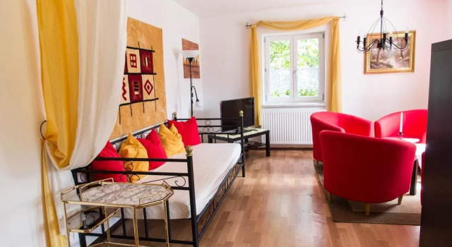 Villa Silvanus, Book Villa Ebensee 