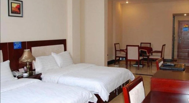 Heshun Inn Luliang 3rd Branch, Boek Hotel Luliang Yunnan