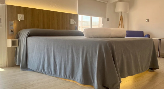Люкс с балконом Hotel Nereida