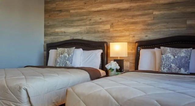 Номер Deluxe Inn By the Bay Monterey