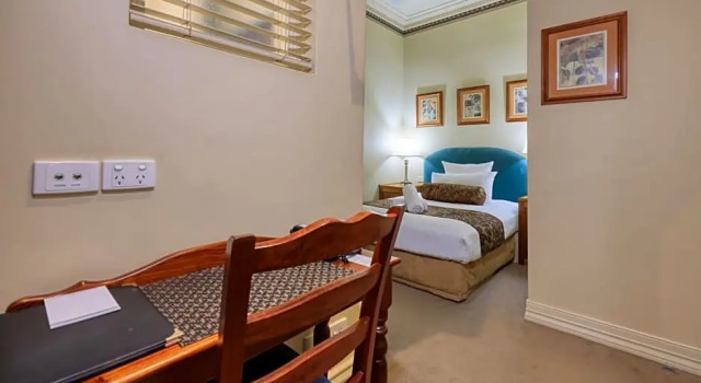 Номер Standard Royal Exchange Hotel