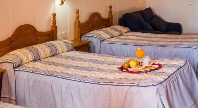Las Camelias, Book Hotel San Roque Costa de la Luz