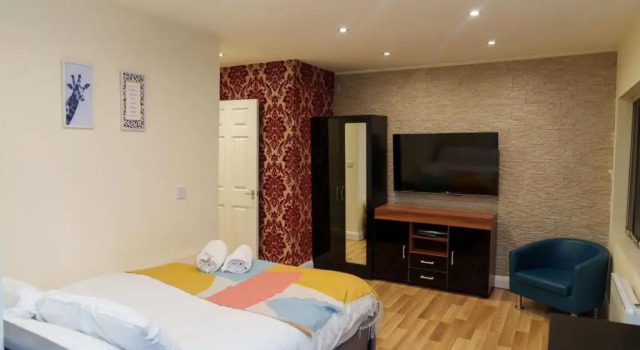 Студия Roundhay Apartments
