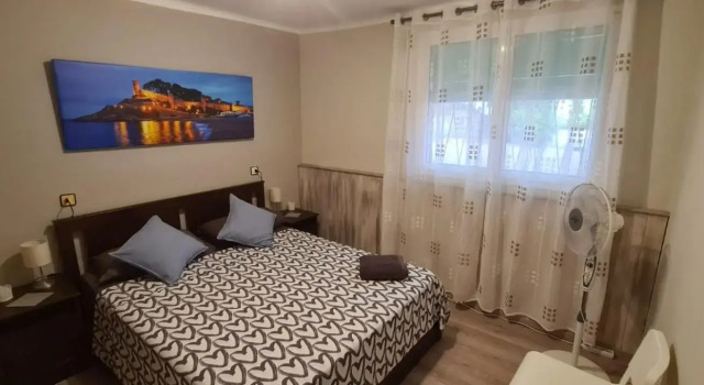 Apartamento familiar junto a pinedas mediterráneas
