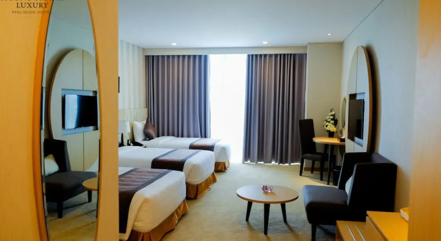 Трёхместный номер Deluxe с балконом Muong Thanh Luxury Phu Quoc Hotel