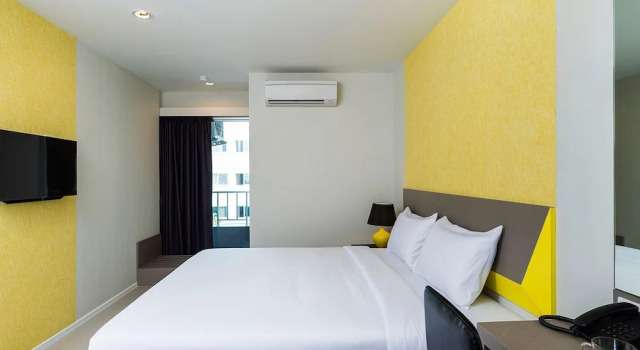 Двухместный номер Standard с балконом Zircon Hotel