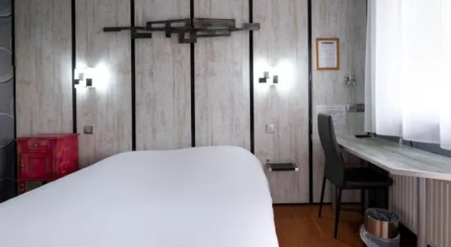 Номер Comfort Castor Hotel