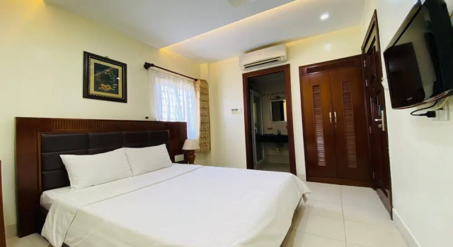 Binh Hung Hotel, Забронировать Отель Отели Танбинь с парковкой, Парковка