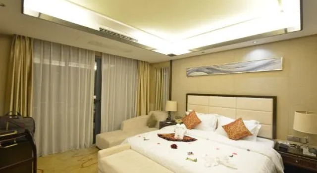Люкс Executive Menfut International Resort Hotel