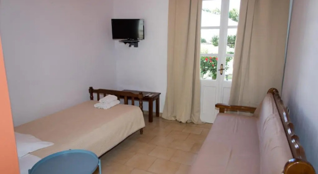 Апартаменты Цокольный этаж c 1 комнатой Irene Hotel Leros