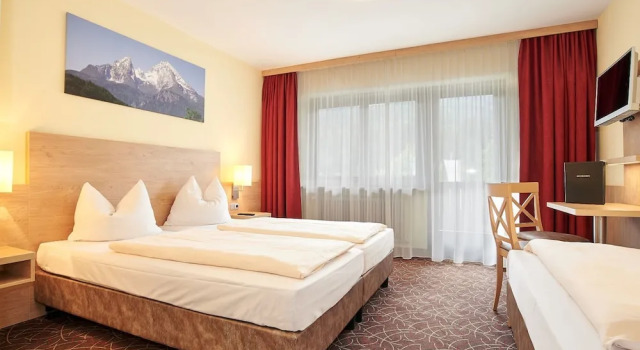 Трёхместный номер Standard с балконом Alpen-Hotel Seimler
