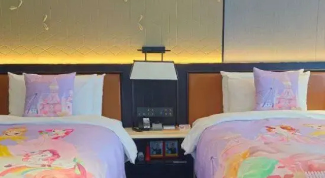 Familie telt Shanghai Maybeours Hotel (Fengxian Jinhui Longfor Tianjie Store)
