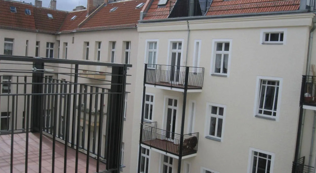 Ferienapartment Berlin Prenzlauer Berg, Varaa Huoneisto Prenzlauer Berg Berliini, lähellä Helmholtzplatz