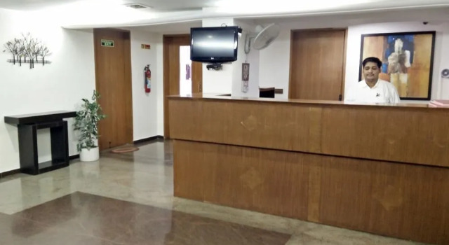 Siesta Town Hall, Забронировать Отель Отели штата Тамилнада 3 звезды, 3*