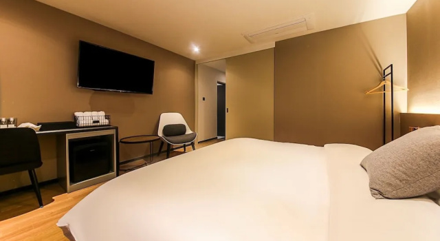 Двухместный номер Standard Brown Dot Hotel Nampo Chungmu