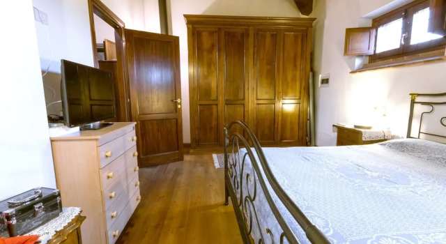 House With 3 Bedrooms in Montecampano, With Wonderful Mountain View, F, Rezervasyon Otel Umbria havuzlu oteller, Yüzme Havuzu