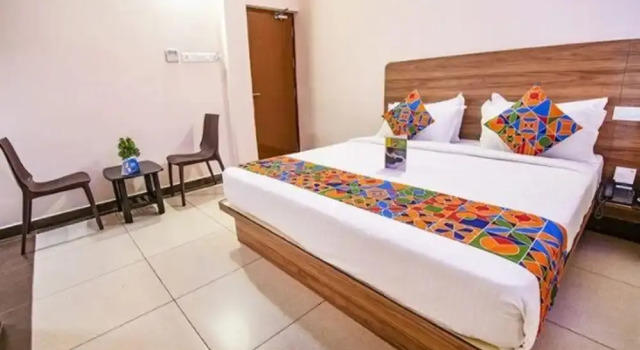 Номер Premium Fabhotel Radha Residency
