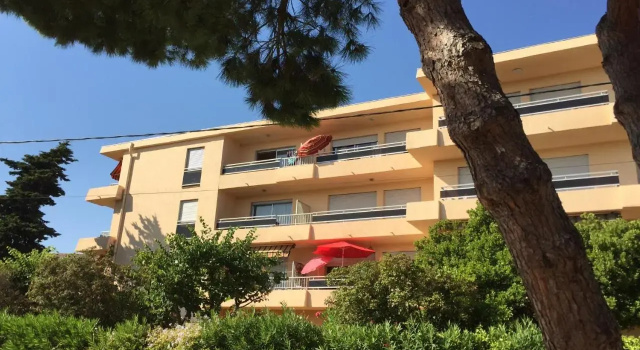 studio avec terrasse parking