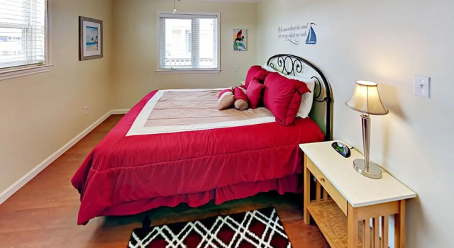 344 E Beach Blvd Condo Unit 21 by RedAwning, Забронировать Апартаменты/квартира Галф-Шорс Alabama Gulf, рядом с Парк аттракционов Waterville USA