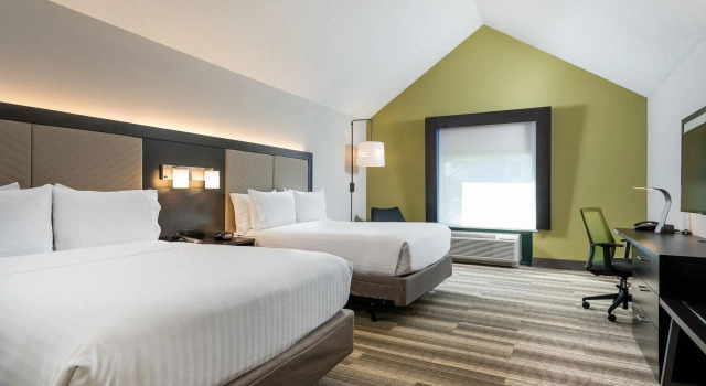 Двухместный номер Standard Holiday Inn Express & Suites Florence I-95 & I-20 Civic Ctr by IHG