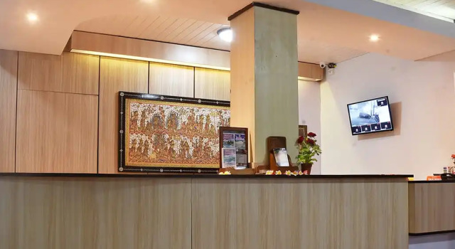 Puri Saron Senggigi Hotel, Book Hotel Hotels in Lombok with Parking, Parking