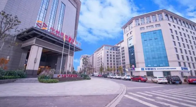 Zhongzhou Huayue International Hotel, Rezervovat Hotel Kchaj-feng Henan