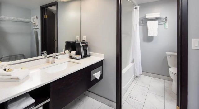 Номер Deluxe Stonecroft Inn
