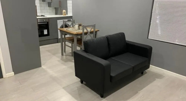 Luxury Apartment - Free Wi-fi & Parking NO Deposit, Забронировать Апартаменты/квартира Апартаменты Уэст-Мидлендс, Апартаменты/квартира