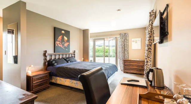 Rolleston Paradise-Master Bedroom with Ensuite Only