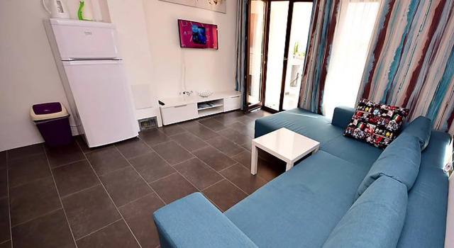 Lozna Residence 25811, Prenota Hotel Hotel a Croatian Islands con parcheggio, Parcheggio