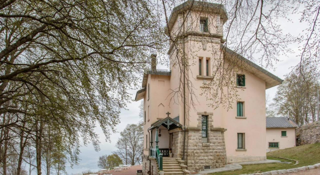 Villa Pizzini, Boek Villa Villa's in Piemonte, Villa