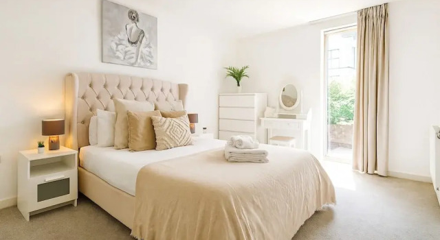 Modern 2-Bed flat in Mill hill Park