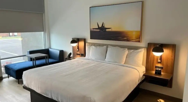 Двухместный номер Standard La Quinta Inn & Suites by Wyndham Manchester - Arnold AFB