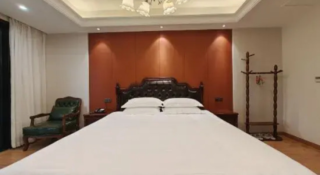 Люкс Floral Hotel ·Xunxi Garden Hotel(Nanxun Ancient Town Branch)
