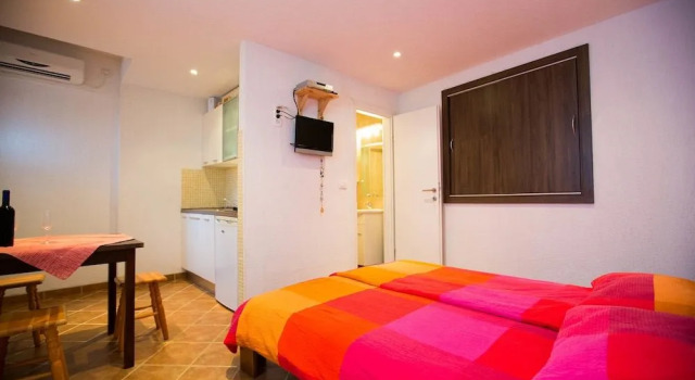 Anita Apartments