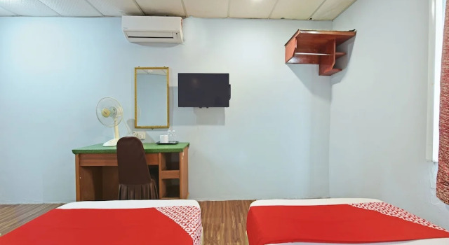 Номер Deluxe OYO 90846 Hotel Akasia